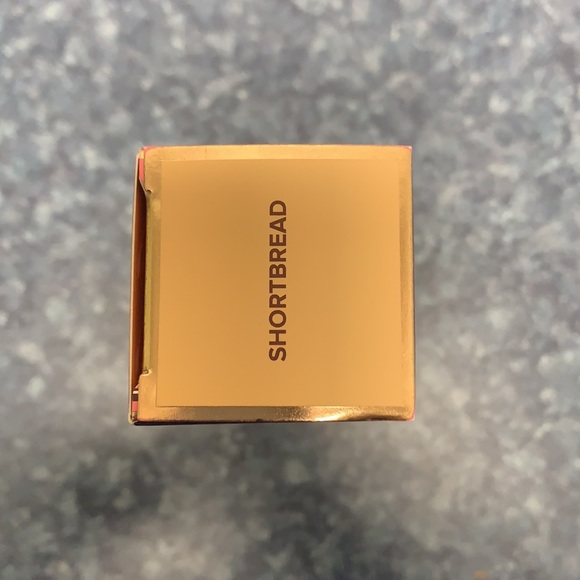 Too Faced Peach Perfect Matte Foundation - Picture 2 of 4